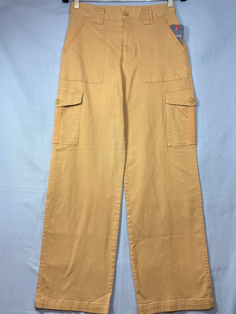 Kohl's Rewind Junior’s Cargo Pants in Tan size 7/28W